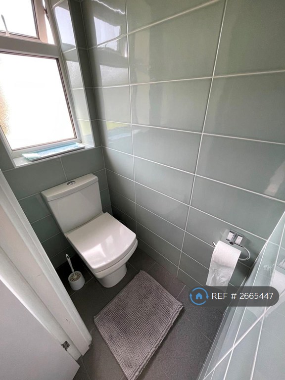 4 bedroom house in Melville Road, Bournemouth, BH9 (4 bed) (#2665447)