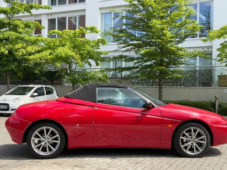 2005 Alfa Romeo Spider 2.0 JTS Lusso 2dr CONVERTIBLE Petrol Manual