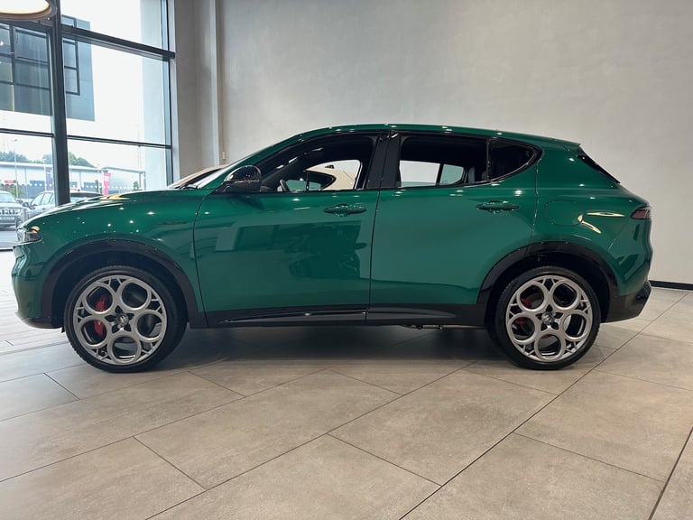 2025 Alfa Romeo Tonale 1.3 PHEV Veloce 5dr Auto Hatchback Petrol Parallel PHEV Automatic