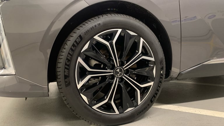 2025 DS Automobiles DS 4 1.6 E-TENSE 12.4kWh Rivoli Hatchback 5dr Petrol Plug-in Hybrid EAT8 Euro...