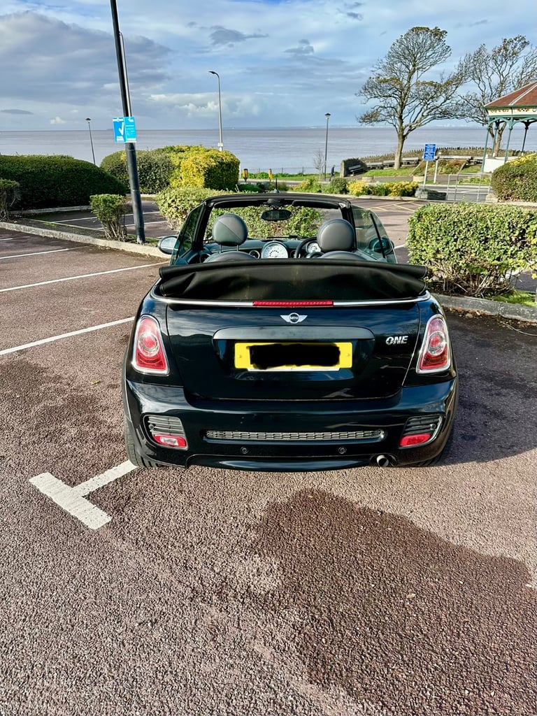 Mini, CONVERTIBLE, Convertible, 2012, Manual, 1598 (cc), 2 doors