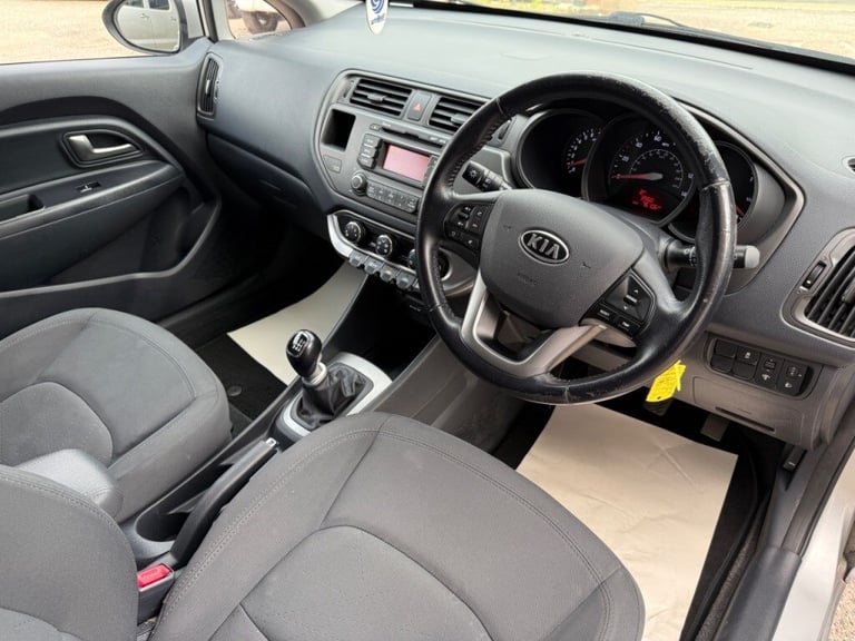 Kia Venga 1.4 3 5dr -  FSH - AIR CON - ALLOYS - Petrol