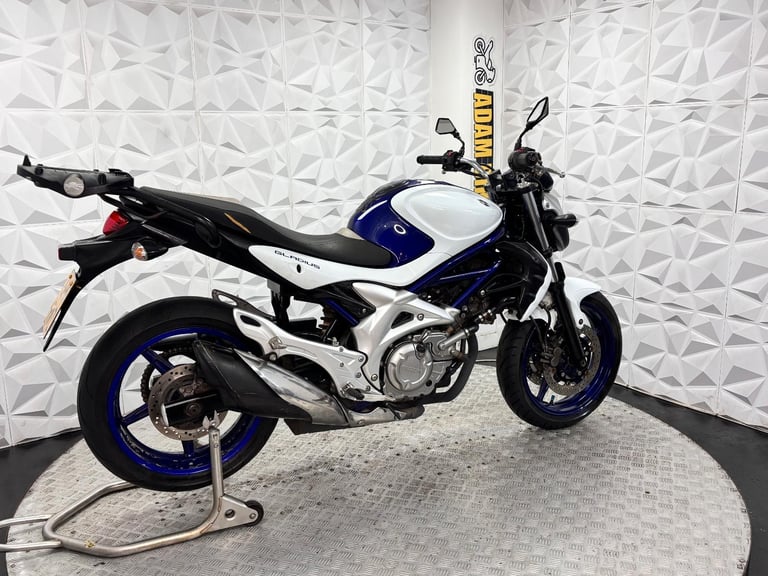 2011 Suzuki Gladius 650 | *WARRANTY PROVIDED*