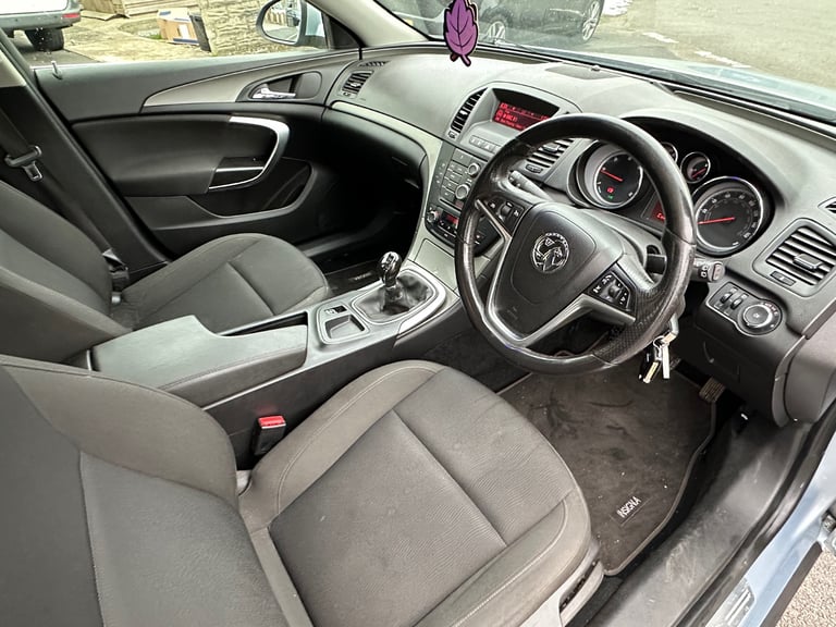 Vauxhall, INSIGNIA, Hatchback, 2013, Manual, 1956 (cc), 5 doors