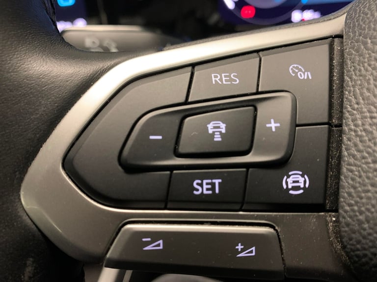 2021 Volkswagen Golf 2.0 TDI Life 5dr HATCHBACK DIESEL Manual