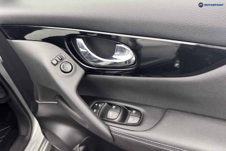 2019 Nissan Qashqai 1.3 DiG-T 160 Acenta Premium 5dr DCT SUV Petrol Automatic