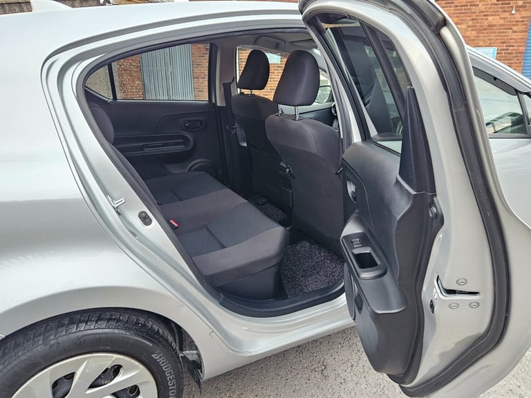 2016 Toyota Aqua 1.5 VVT-I Hybrid Petrol CVT Automatic  Hatchback Hybrid Electric Automatic