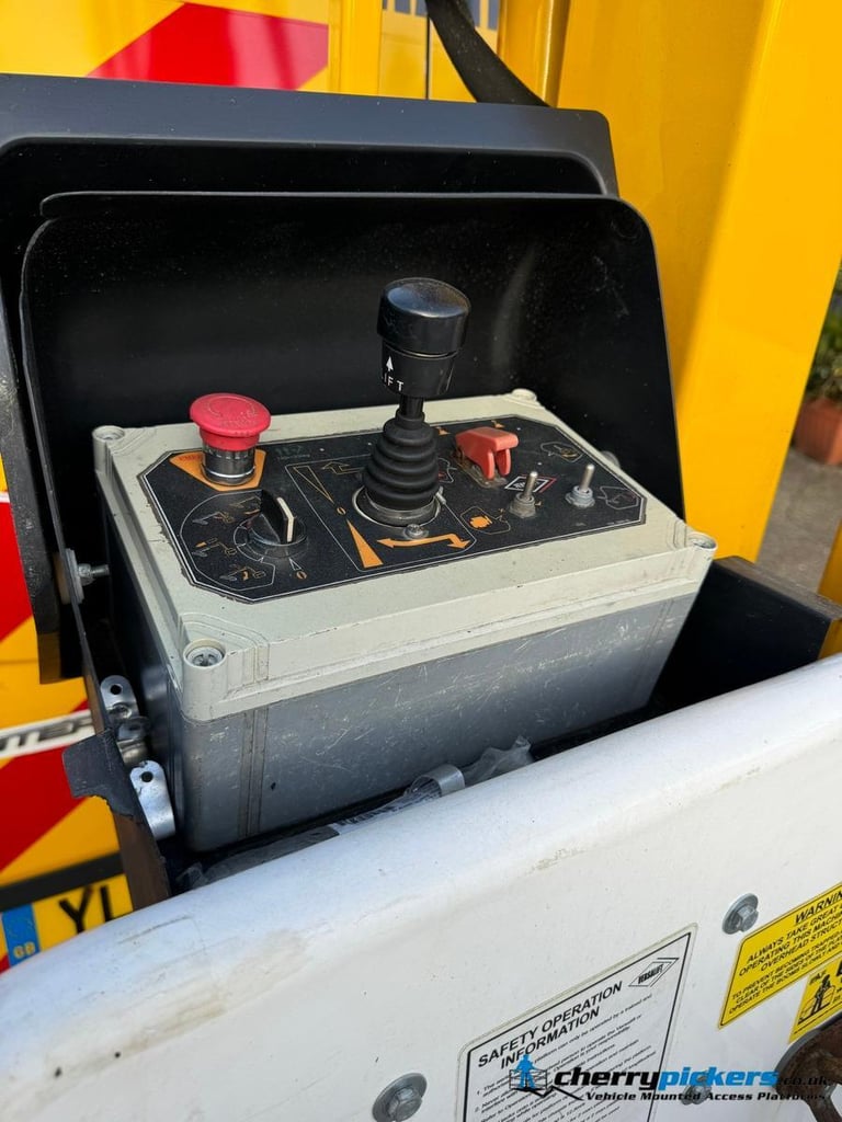 2018 Mercedes Sprinter 3.5 ton Versalift Access Platform Cherry Picker