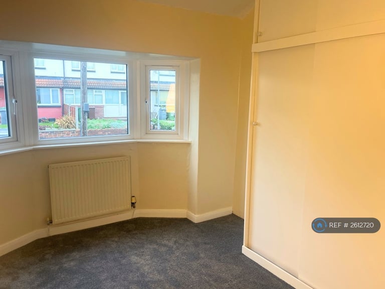3 bedroom house in Burley Wood Crescent, Leeds, LS4 (3 bed) (#2612720)