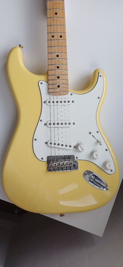 Fender Stratocaster 
