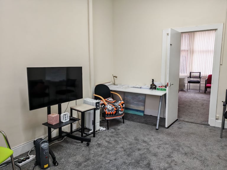Two newly refurbished offices to rent, 2nd floor, 49 Tichfield st Kilmarnock 