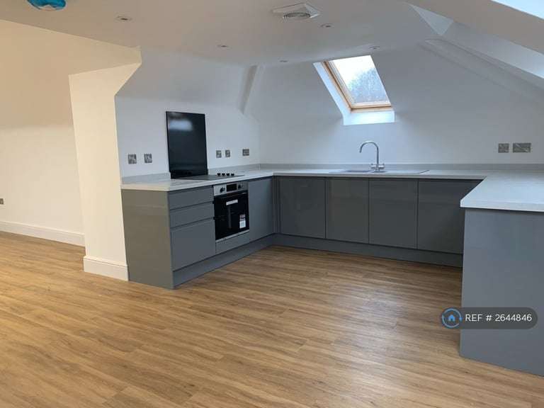 1 bedroom flat in Sherwood Rise, Nottingham, NG7 (1 bed) (#2644846)