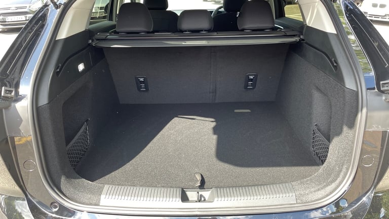 2024 MG HS Plug-in Hybrid 1.5 T-gdi Phev SE Auto Petrol