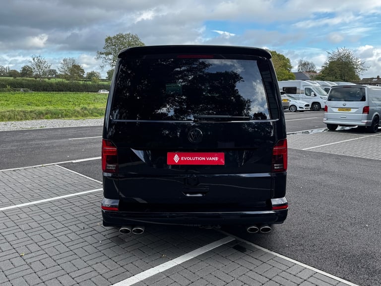2020 Volkswagen Transporter Shuttle 2.0 TDI 150PS SE Minibus DSG MPV Diesel Automatic