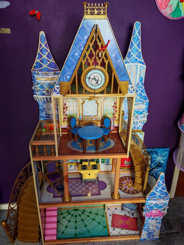 Disneys doll house 