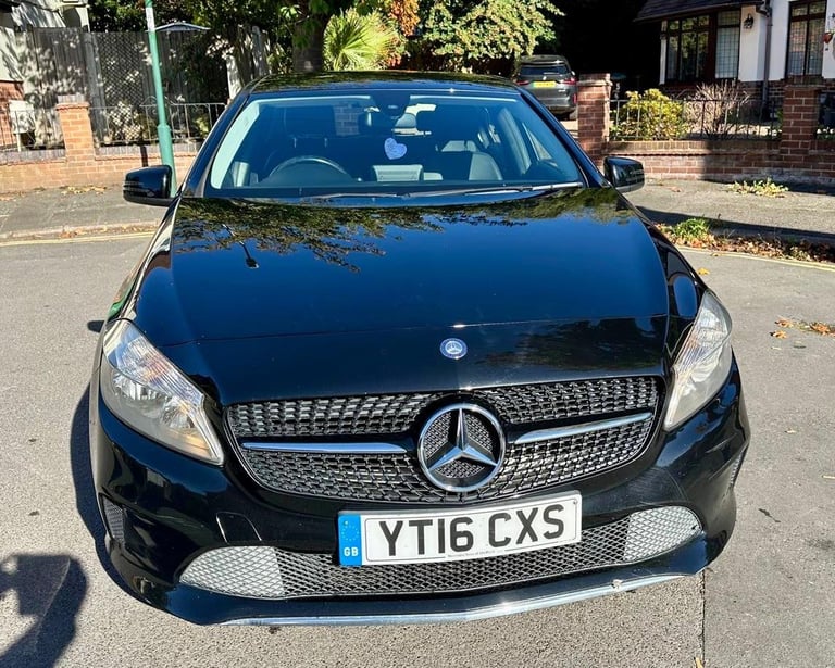 Mercedes-Benz, A CLASS, Hatchback, 2016, Manual, 1461 (cc), 5 doors