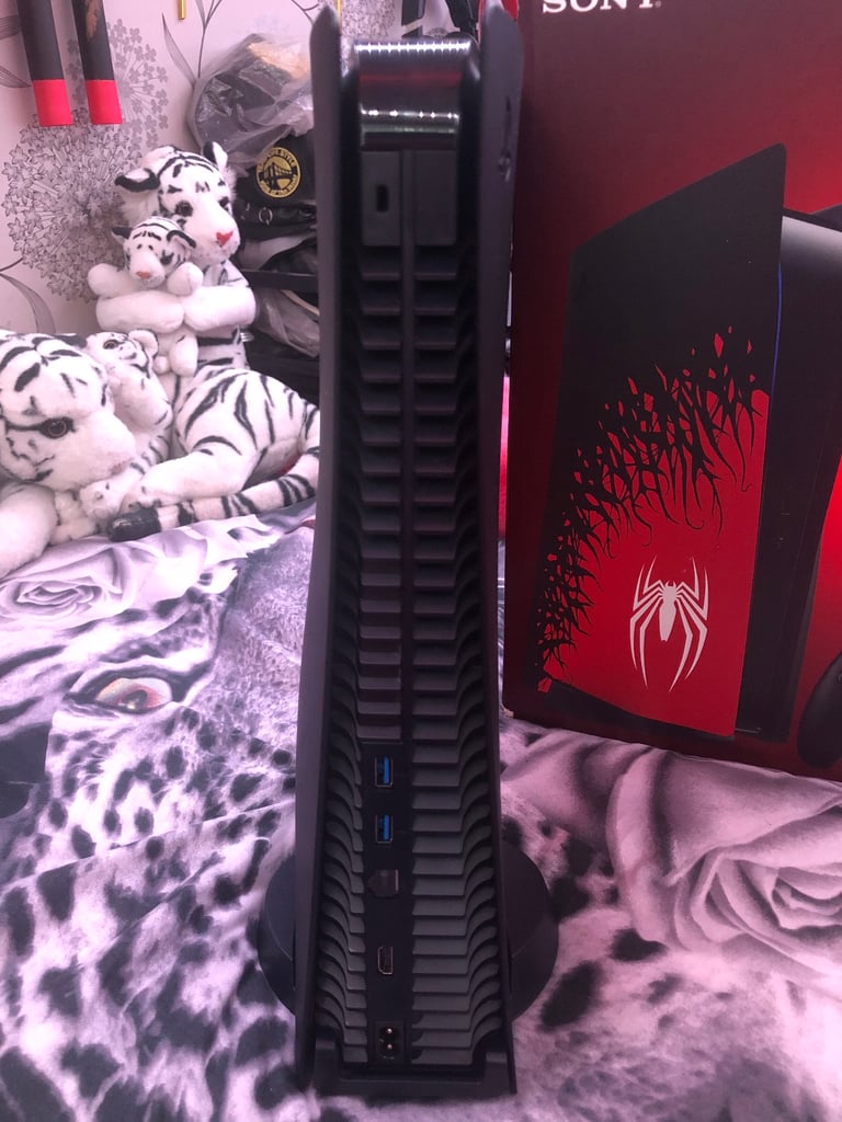 Ps5 Spiderman Limited Edition Disc Console 825GB (ideally Trade for Ps5 Pro) 
