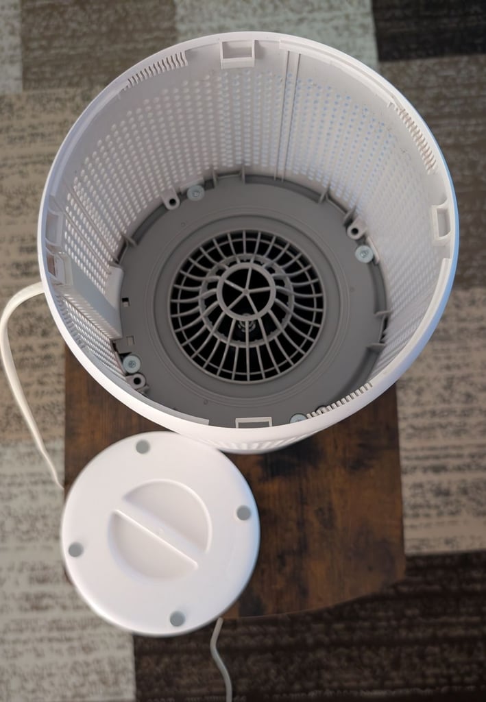 Used Levoit core 300s air purifier unboxed