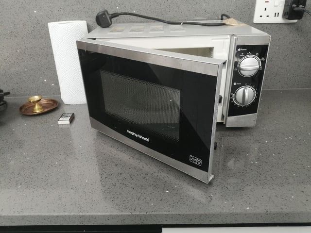 Morphy Richards microwave oven 800w
