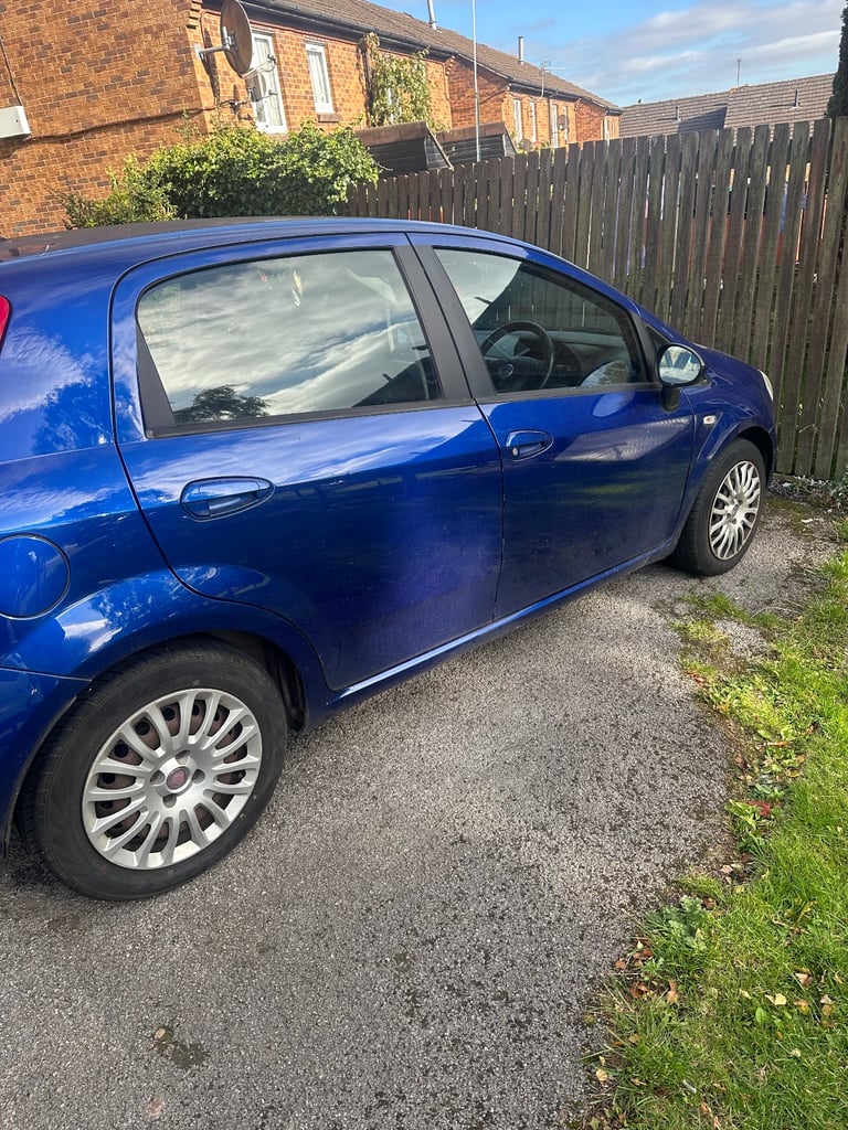 Fiat Punto automatic (spares and repairs) (still runs) 
