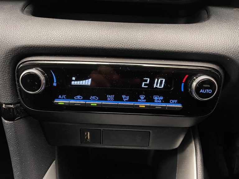 2023 Toyota Yaris 1.5 VVT-h Icon E-CVT Euro 6 (s/s) 5dr HATCHBACK Petrol/Electric Hybrid Automatic