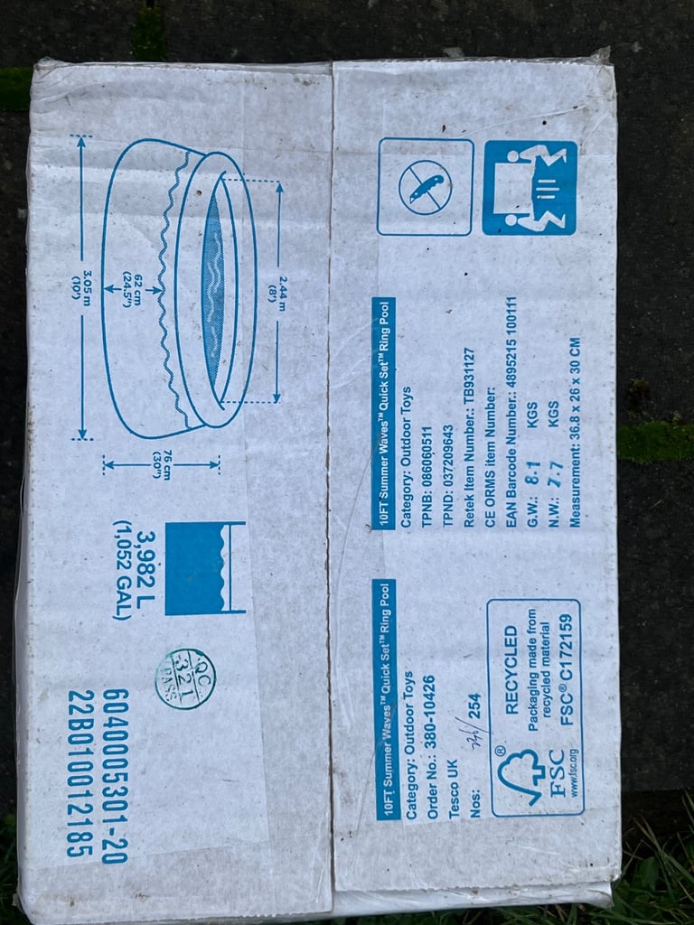 Bouncy castle /inflatable pool 