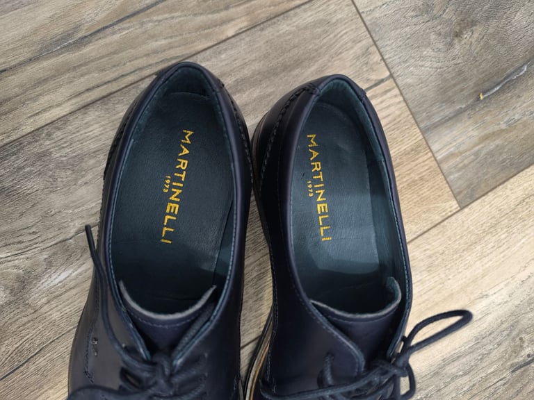 Martinelli leather  men's shoes size 40 (6.5 UK) new