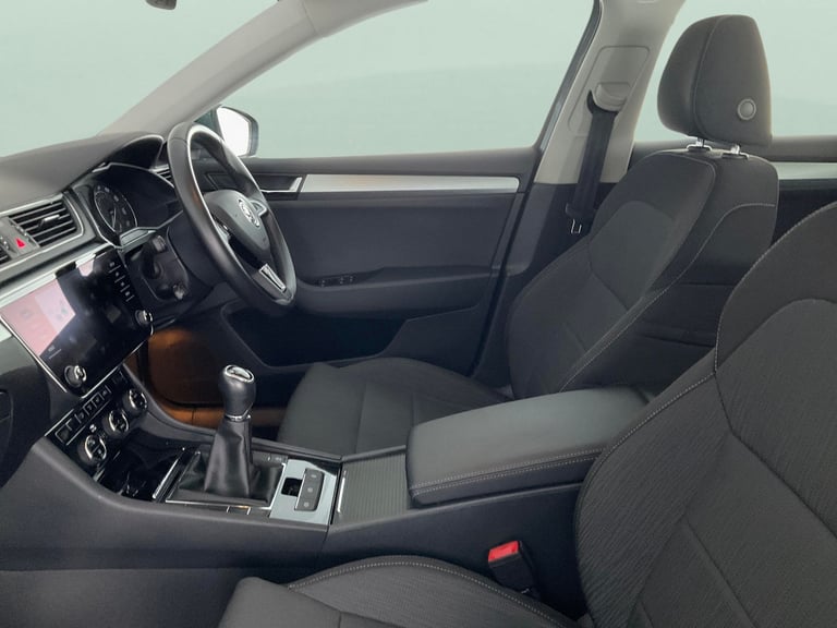 2018 Skoda Superb 1.4 TSI ACT SE Hatchback 5dr Petrol Manual Euro 6 (s/s) (150 ps) - PARK SEN Hat...