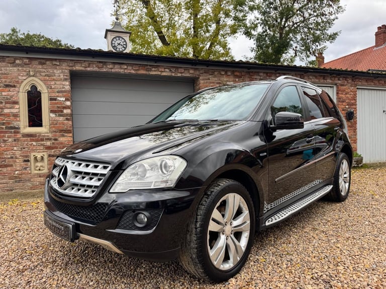 image for MERCEDES-BENZ M CLASS 3.0 ML350 CDI V6 BlueEfficiency Sport 2011