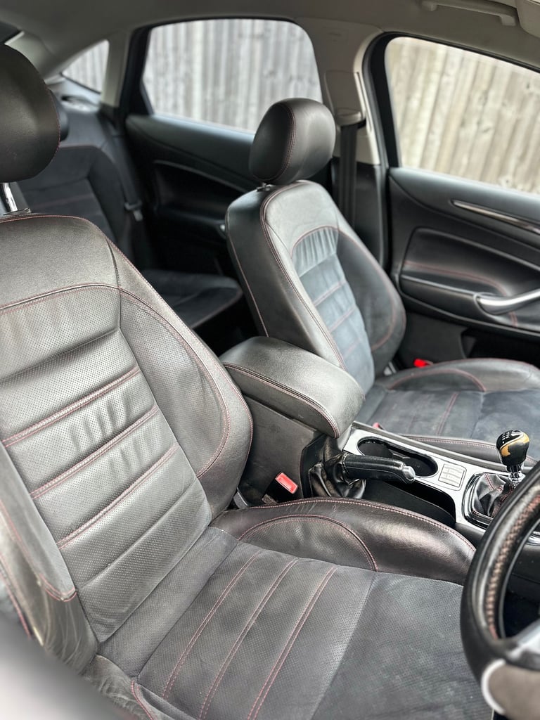 Ford, MONDEO, Hatchback, 2010, Manual, 2179 (cc), 5 doors