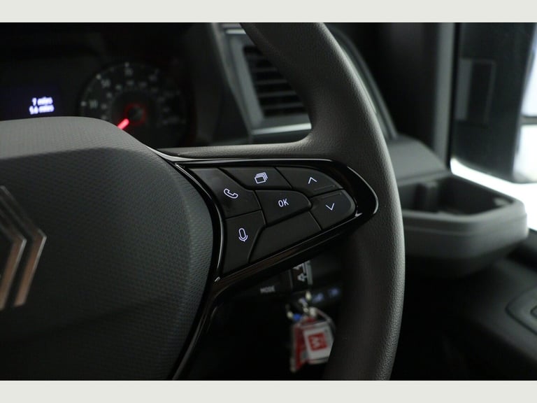 2025 Renault Master MM35 Blue dCi 130 Advance Medium Roof Van PANEL VAN Diesel Manual