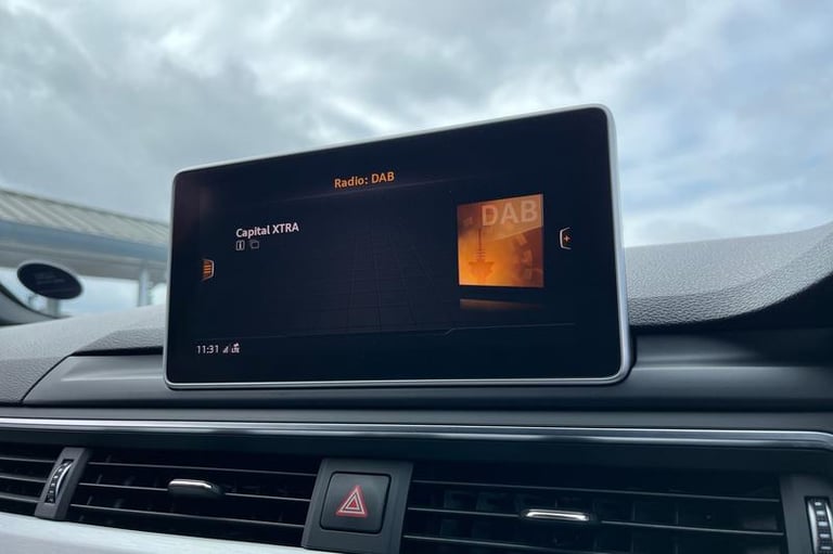 2019 Audi A4 40 TDI S Line 5dr S Tronic ** Paddle Shifters - Bluetooth / USB Connection Estate Di...