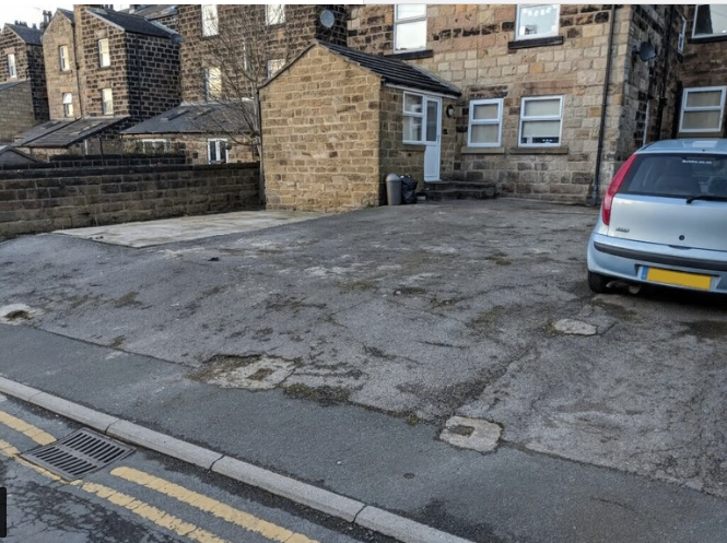 Parking Space 4, Pavilion House