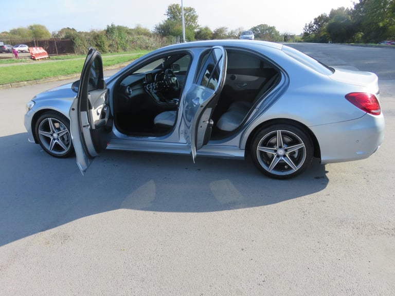 2014 Mercedes-Benz C Class 2.1 C220 BlueTEC AMG Line G-Tronic+ Euro 6 (s/s) 4dr SALOON Diesel Aut...