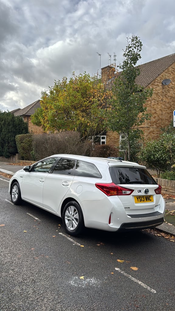 Toyota, AURIS, Estate, 2013, Other, 1798 (cc), 5 doors