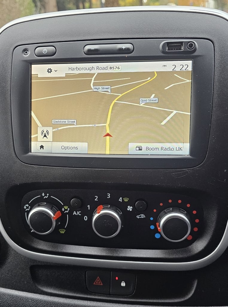 RENAULT TRAFIC 2.0 LL30 ENERGY dCi 120 Business+ MY19 2021