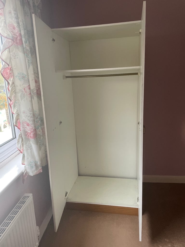 FREE Double wardrobe