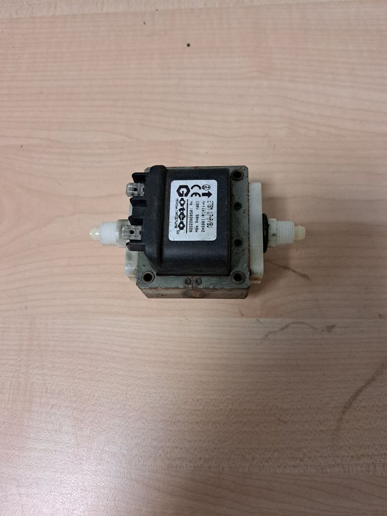 USED WATER PUMP FOR NUMATIC CARPET CLEANING MACHINE