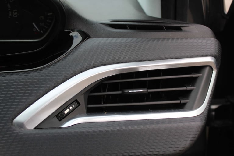 2017 Peugeot 208 1.2 208 Allure 5dr Hatchback Petrol Manual