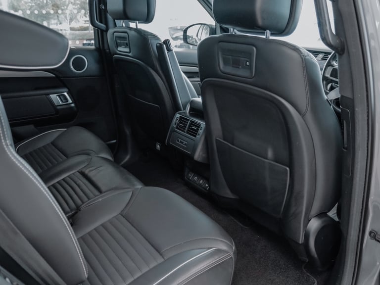 2021 Land Rover Discovery 3.0 D300 R-Dynamic HSE 5dr Auto Station Wagon Diesel Automatic