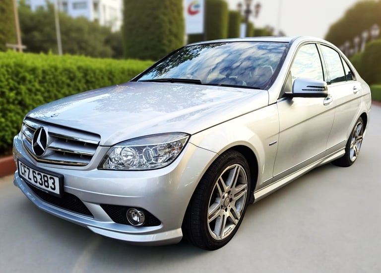 2010 Mercedes-Benz C-Class C180 CGI BlueEFFICIENCY Sport 4dr Auto SALOON Petrol Automatic