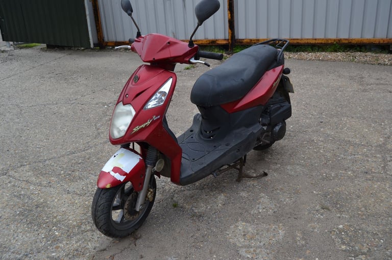 image for SYM Symply 125cc Scooter non runner for spares or repair