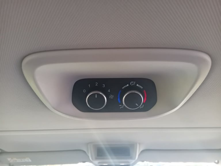 2022 Ford Tourneo Custom 2.0 320 EcoBlue Titanium Minibus 5dr Diesel Auto L2 Euro 6 (s/s) (130 ps...