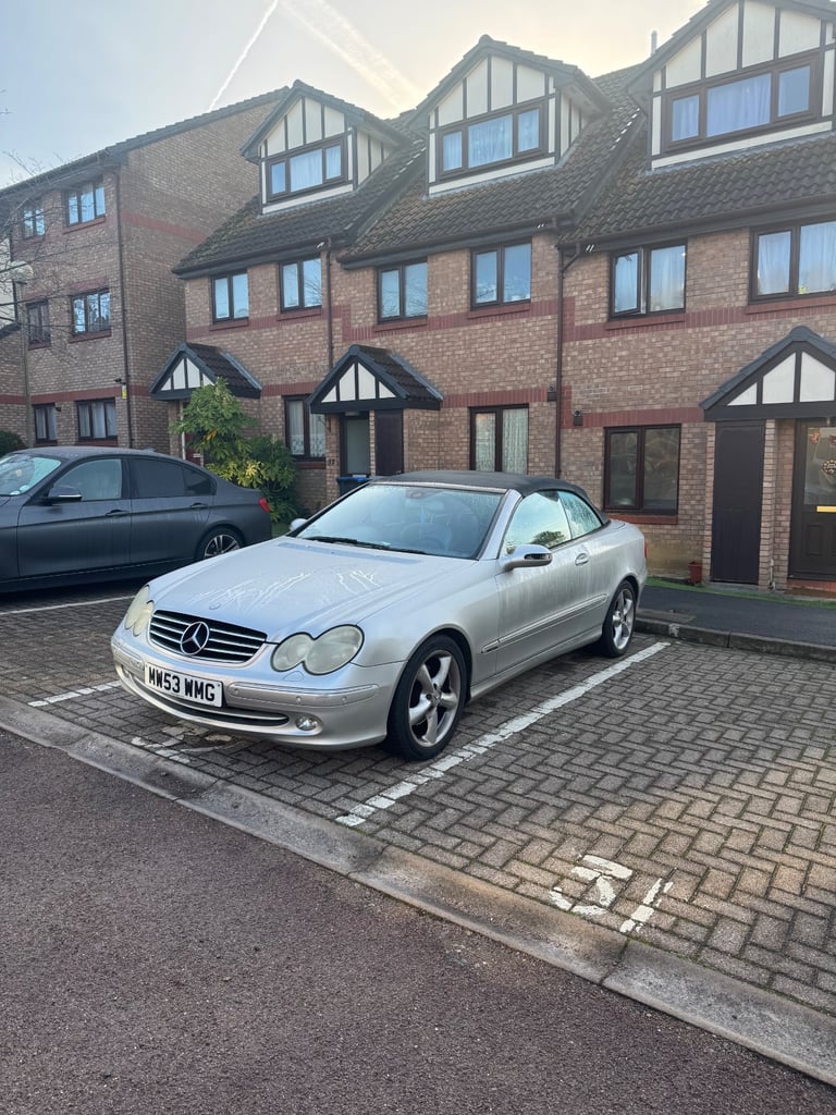 Mercedes-Benz, CLK, Convertible, 2004, Semi-Auto, 2597 (cc), 2 doors