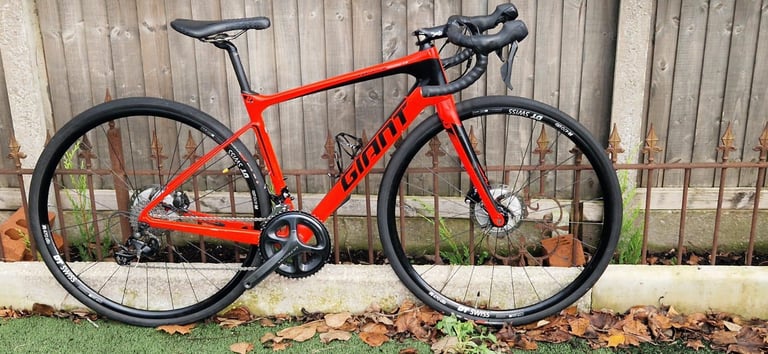 image for Giant Defy Advanced 2 Carbon Small Endurance Road Bike 