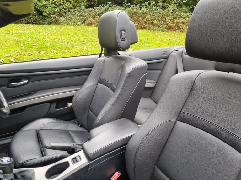 2010 BMW 3 Series 320i M SPORT CONVERTIBLE CONVERTIBLE Petrol Manual