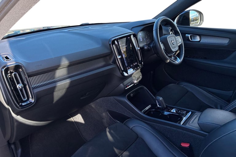 2021 Volvo XC40 92673 Estate Petrol Automatic