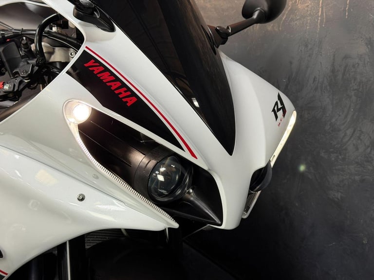 2014 Yamaha R1 1000