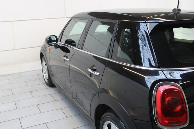 2018 MINI Hatch 1.5 Cooper Hatchback 5dr Petrol Manual Euro 6 (s/s) (136 ps) Hatchback Petrol Manual