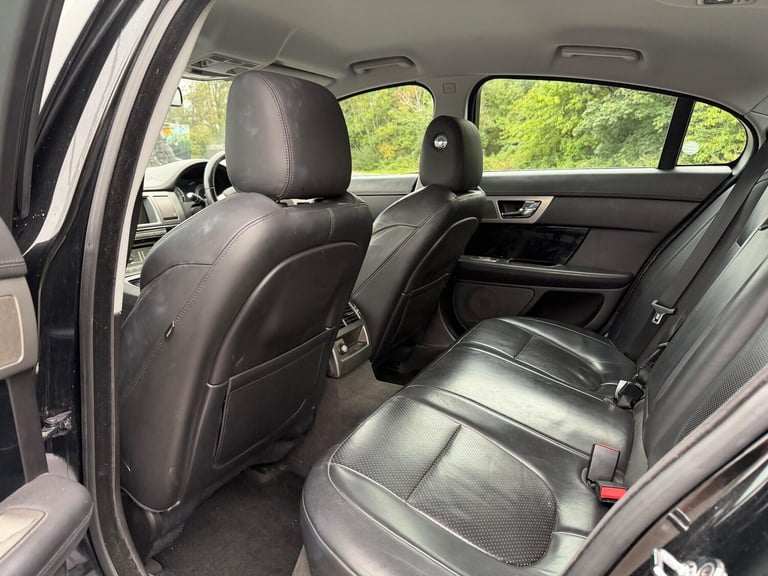 2010 Jaguar XF 3.0d S V6 Premium Luxury Auto Euro 5 4dr SALOON Diesel Automatic